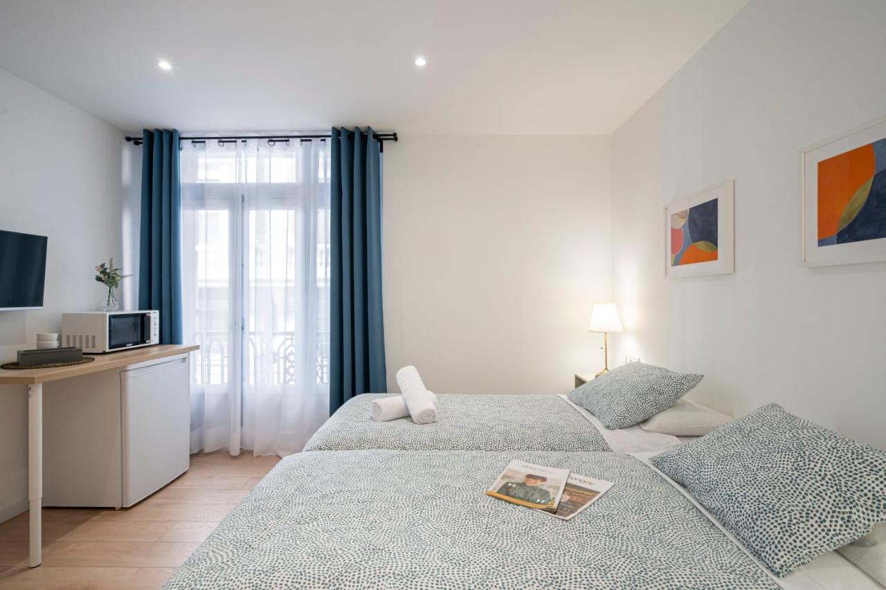 Room Plaza Espana Madrid Exteriör bild